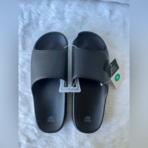 Wild Fable Black Slide Sandals